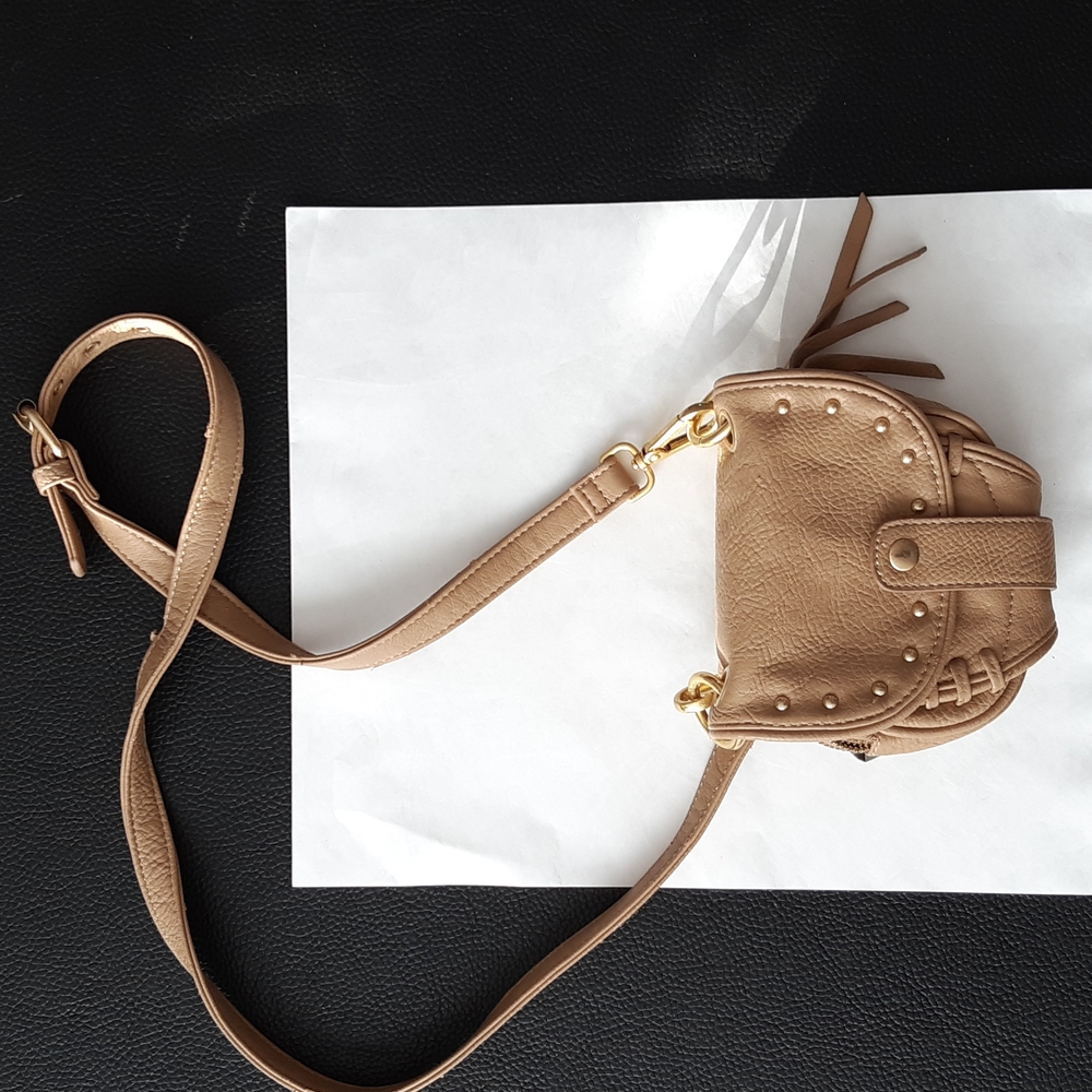 R&Em adorable mini crossbody bag